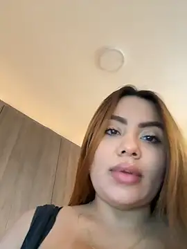 Snapshot of valeria2019hot chatting on March 13, 2026, 1:05 pm valeria2019hot online show from March 13, 2026, 1:05 pm