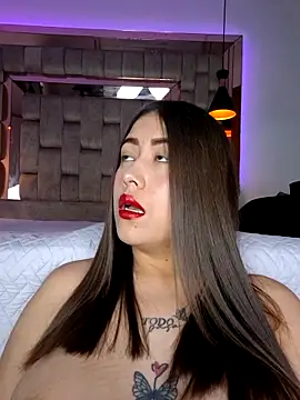 Snapshot of Maralains chatting on February 15, 2026, 7:51 am Maralains online show from February 15, 2026, 7:51 am