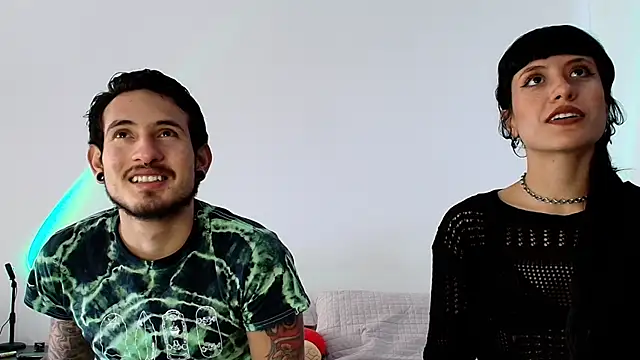 anika lowen02 online show from January 23, 2025, 4:37 pm