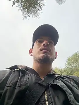 anika lowen02 online show from February 3, 2026, 10:48 pm