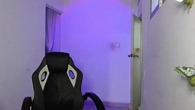  Denis sweet online show from March 13, 2025, 3:44 am