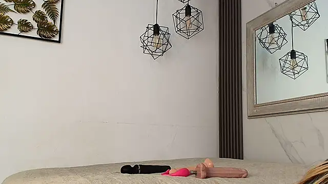 miranda villa online show from October 30, 2025, 1:09 pm