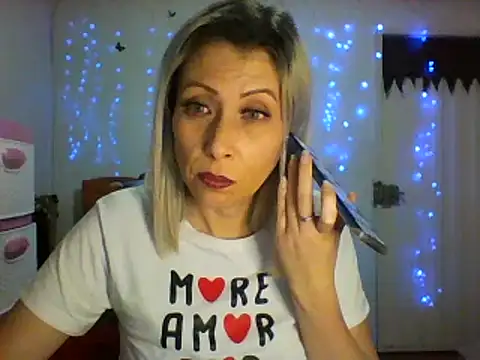 alixia81 online show from March 4, 2025, 2:27 am