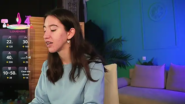 Belle Via online show from October 13, 2025, 3:13 pm