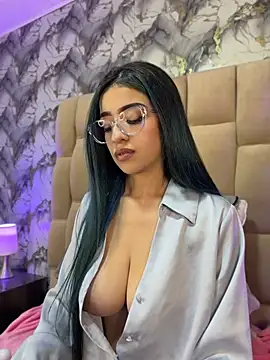 Kristin Ramirez online show from June 10, 2026, 1:18 am