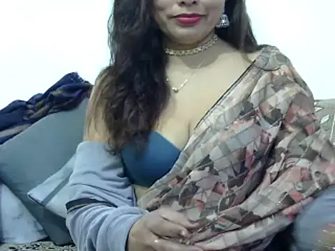 Snapshot of mishi_kaur chatting on January 15, 2025, 9:45 am mishi kaur online show from January 15, 2025, 9:45 am