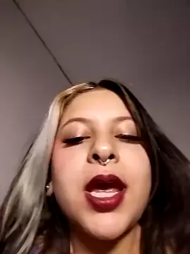 Snapshot of sammymoon chatting on December 1, 2024, 6:35 pm sammymoon online show from December 1, 2024, 6:35 pm