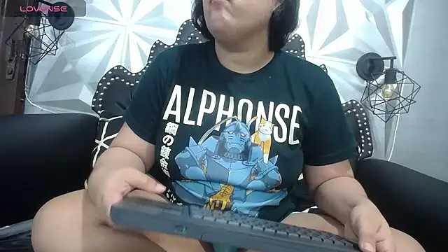 Snapshot of candy_hairy chatting on November 26, 2025, 6:35 am candy hairy online show from November 26, 2025, 6:35 am