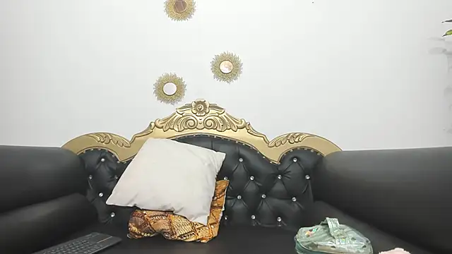 candy hairy online show from June 27, 2026, 3:45 am