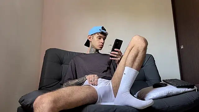 Saturno v online show from March 20, 2025, 10:10 am