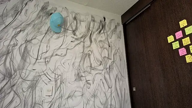 Snapshot of Saturno_v chatting on February 18, 2026, 12:23 pm Saturno v online show from February 18, 2026, 12:23 pm