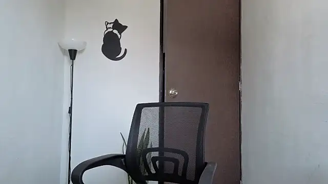 Snapshot of Saturno_v chatting on March 12, 2026, 11:03 am Saturno v online show from March 12, 2026, 11:03 am