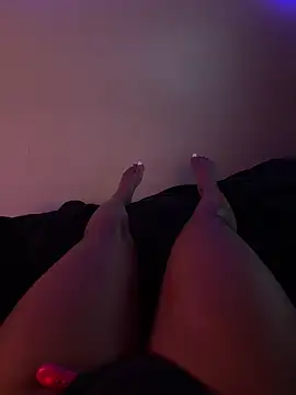 ReineNeferrti online show from April 12, 2026, 11:08 pm