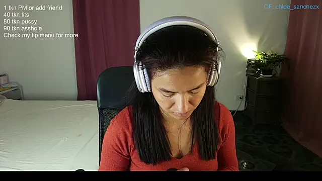 ChloeSanchezx online show from May 8, 2026, 1:31 am