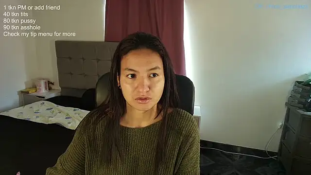 ChloeSanchezx online show from June 12, 2026, 6:27 pm