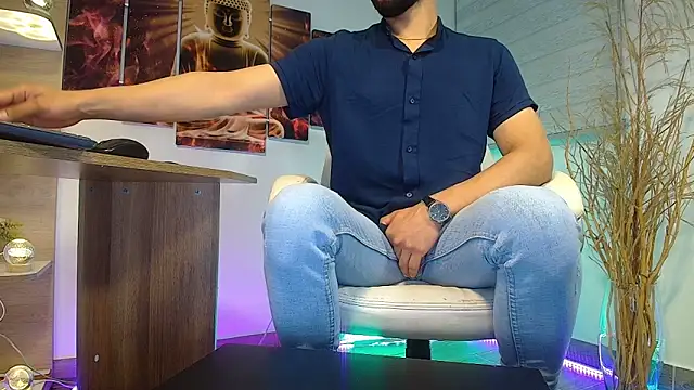 alessandro wye online show from March 18, 2025, 4:51 am