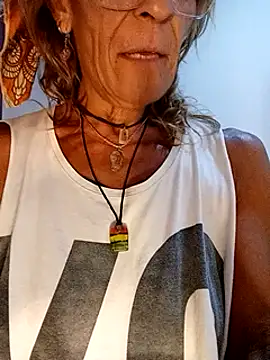 Snapshot of sabinytahot chatting on January 27, 2025, 9:34 am sabinytahot online show from January 27, 2025, 9:34 am