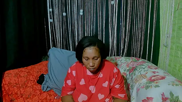 Snapshot of SexcGals chatting on November 8, 2025, 6:44 pm SexcGals online show from November 8, 2025, 6:44 pm