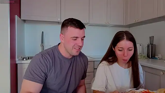 fcjuicy pussy online show from September 28, 2025, 1:51 pm