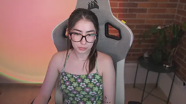 anyacutex online show from March 19, 2025, 10:42 pm