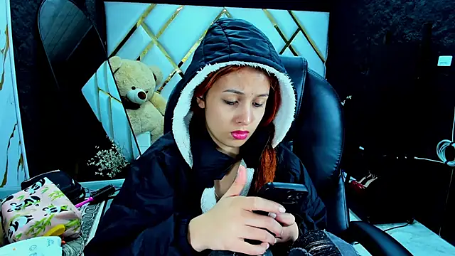 Paris Petit online show from November 21, 2025, 8:52 pm