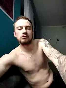 wariacik0024 online show from February 11, 2025, 4:56 pm