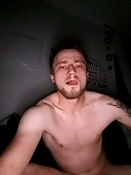 wariacik0024 online show from January 12, 2026, 1:34 am