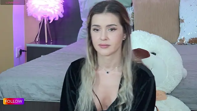 Sarah-Hart online show from March 6, 2025, 9:47 am