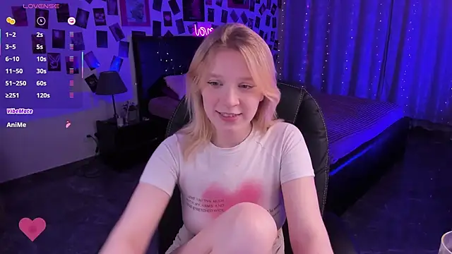 KarambaMoon online show from March 7, 2025, 9:06 pm