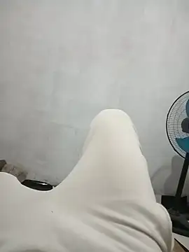 izinjamfee2 online show from March 23, 2026, 4:07 pm