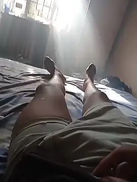 izinjamfee2 online show from February 16, 2026, 2:16 pm