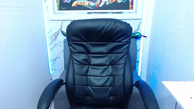 targuerian22 online show from October 9, 2025, 2:34 am