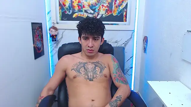 targuerian22 online show from November 11, 2025, 1:22 am