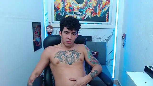 targuerian22 online show from November 14, 2025, 3:32 am