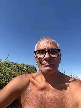 4n4l1zz4m1 online show from May 14, 2026, 2:25 pm