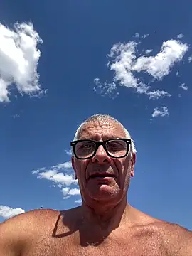4n4l1zz4m1 online show from May 22, 2026, 1:42 pm