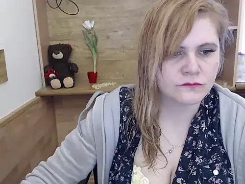 DaniellaKiss online show from March 11, 2026, 1:05 pm