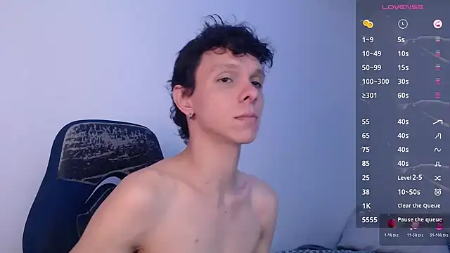 bryamado69 online show from May 18, 2026, 6:29 am