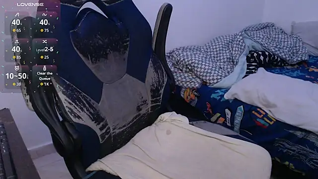 bryamado69 online show from January 14, 2026, 3:32 am