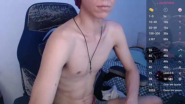 bryamado69 online show from May 23, 2026, 4:11 am