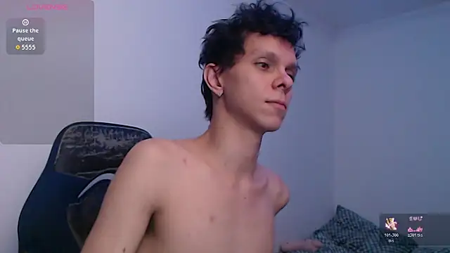 bryamado69 online show from May 5, 2026, 5:32 am