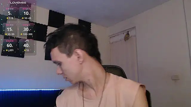 bryamado69 online show from November 22, 2025, 8:57 am