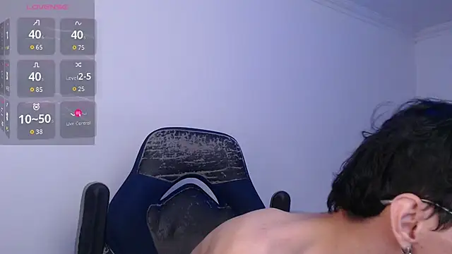 bryamado69 online show from July 28, 2026, 7:39 pm