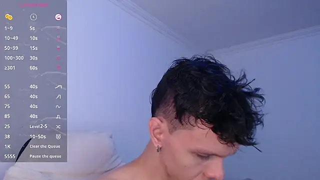 bryamado69 online show from June 6, 2026, 2:33 pm