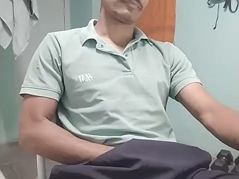 vicky0805 online show from February 24, 2025, 9:32 am