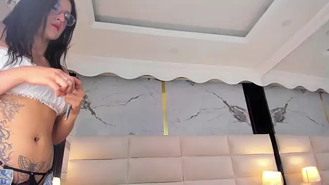 Snapshot of Princess_Violett chatting on March 7, 2026, 1:38 pm Princess Violett online show from March 7, 2026, 1:38 pm