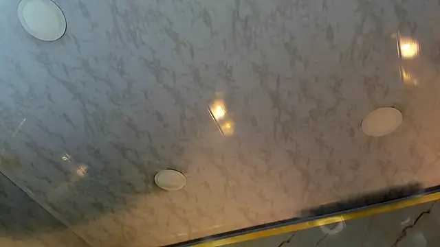 Snapshot of Princess_Violett chatting on March 19, 2026, 2:50 pm Princess Violett online show from March 19, 2026, 2:50 pm