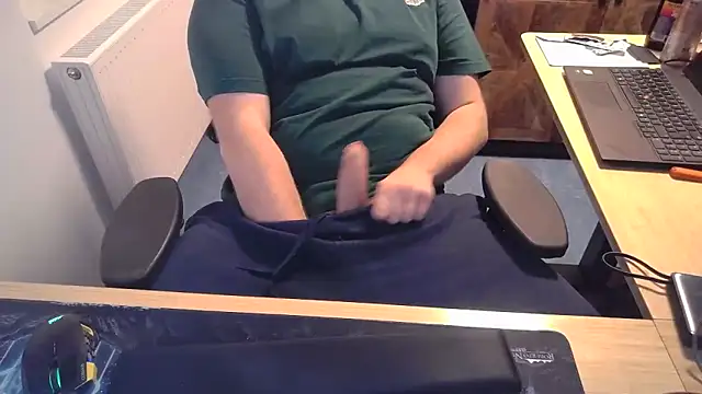 Currycake online show from December 5, 2025, 3:10 pm