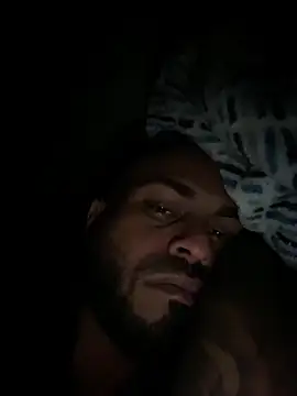 islandvybee55 online show from February 16, 2025, 8:43 am