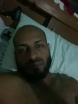 Snapshot of islandvybee55 chatting on February 13, 2026, 3:17 am islandvybee55 online show from February 13, 2026, 3:17 am